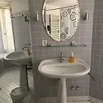 Lake Rooms