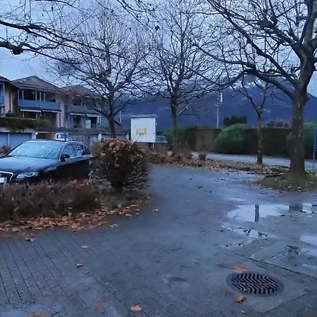 게스트하우스 Lake Rooms 3*